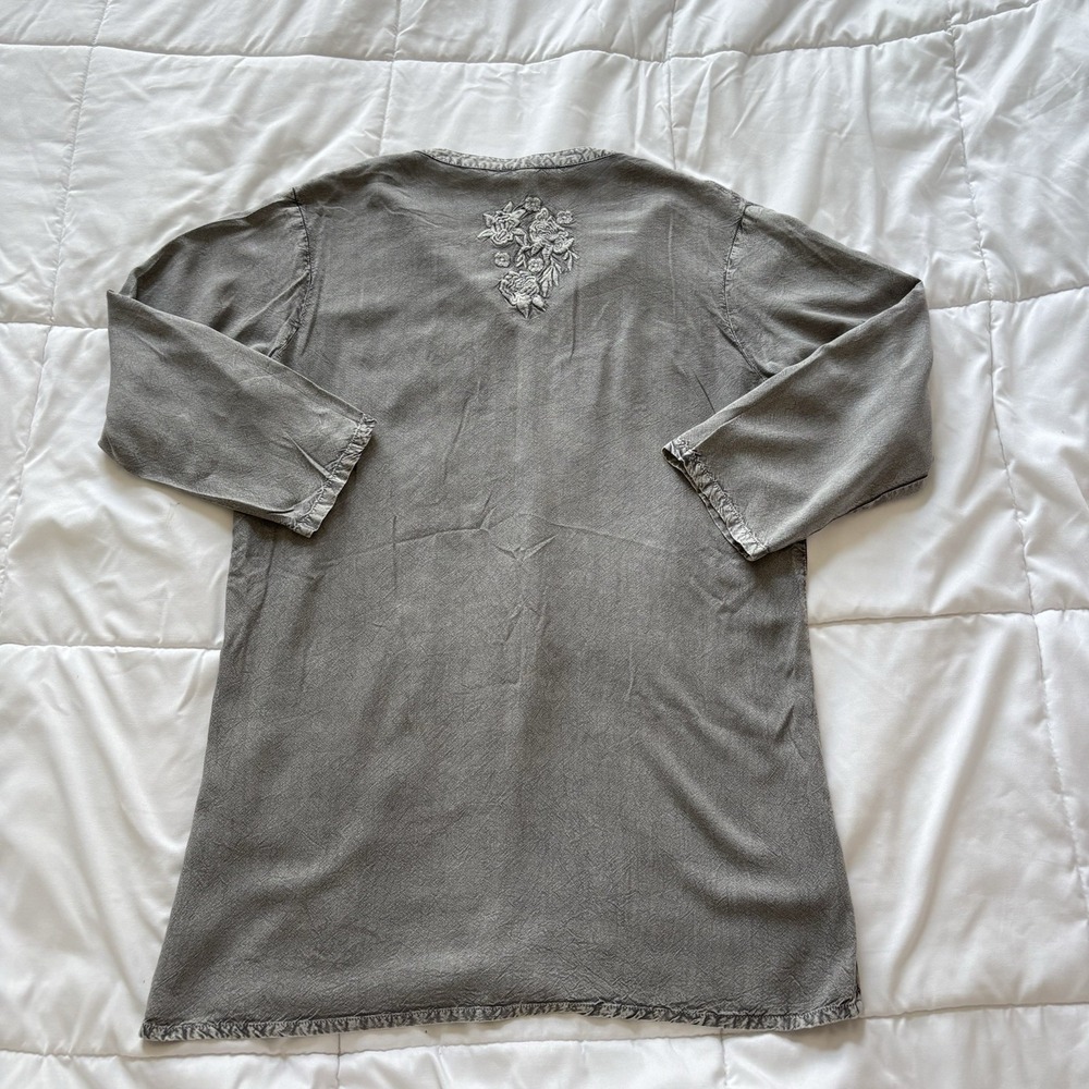 Solitaire Blouse Top Womens Medium Gray Floral Boho Hippie Feminine Beach Summer - Picture 7 of 8